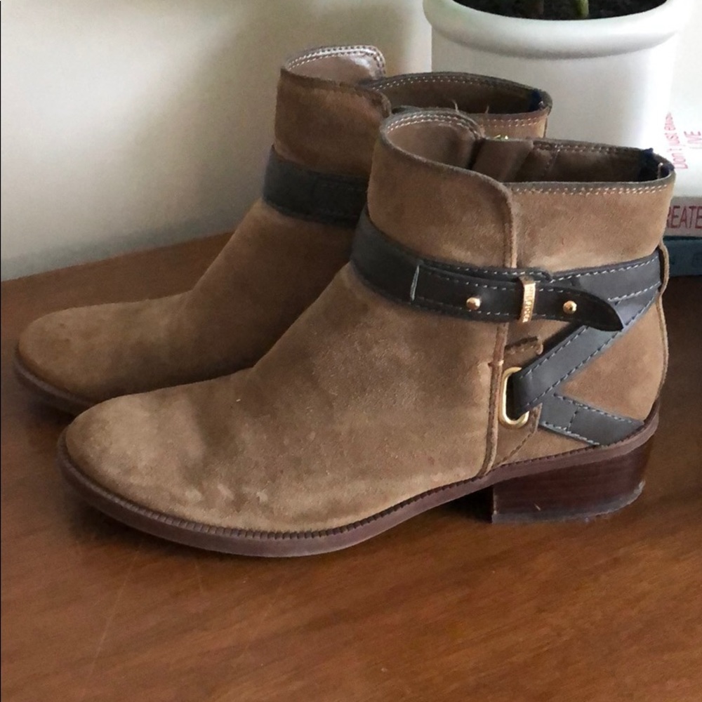 Tommy Hilfiger Boots!